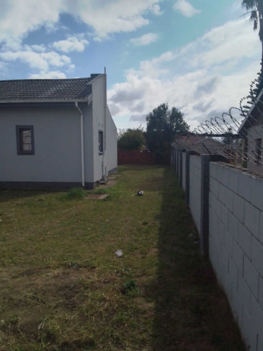  Bedroom Property for Sale in Southernwood Eastern Cape